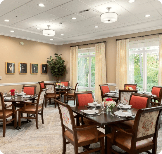 Lakeshore Woods Dining Room
